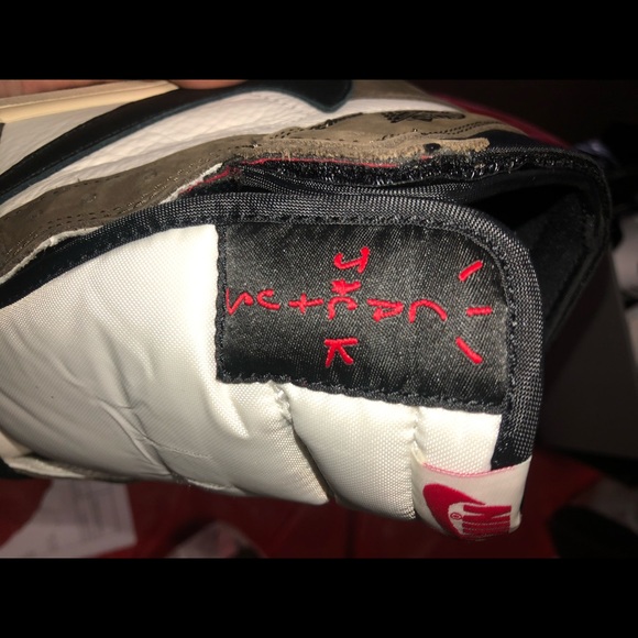 jordan Retro 1 HIGH Travis scott - Picture 6 of 8